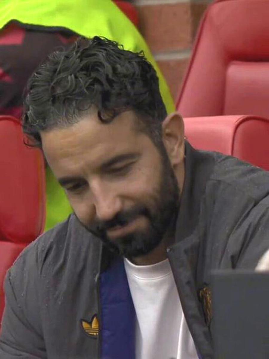 可惜荷兰俱, 入伊尤斯堡