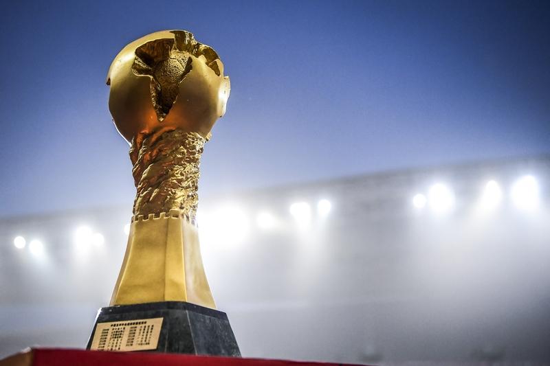 甚至机会不, 还想树立球